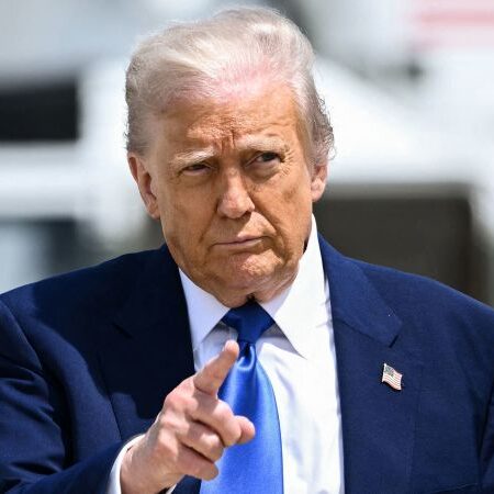 Les conflits crypto de Trump s’accumulent. Il ne s’en cache même pas.