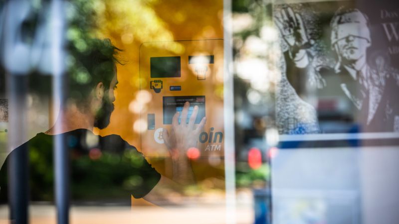 Les tarifs de Trump déclenchent une vente massive de cryptos.