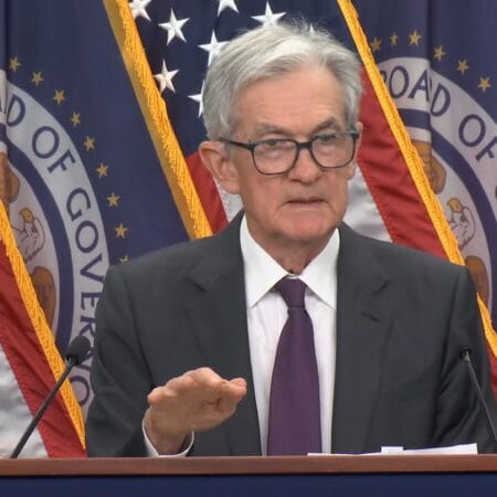 Bitcoin Retreats as Trump Remains Silent on Strategic Reserve and Fed’s Caution